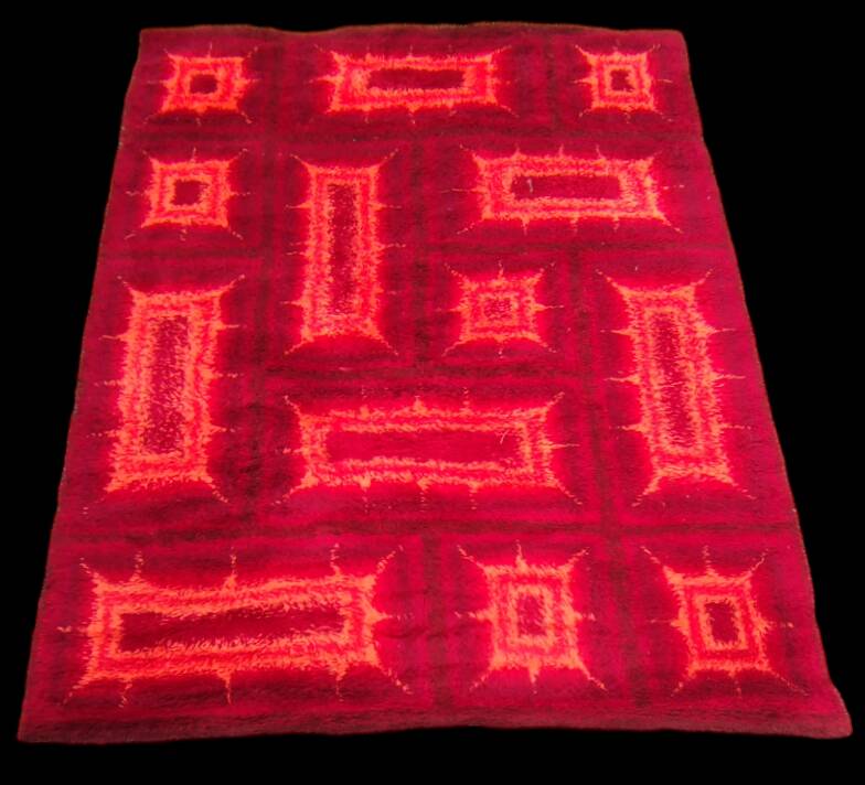 Large Vintage 1970s Pure Virgin Wool Rug
