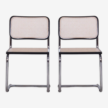 Paire de chaises  acier chromé, rotin, hêtre, années 1960, Italie