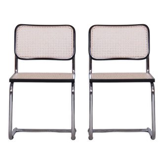 Pair of chairs, chrome-plated steel, rattan, beech,1960s, italy