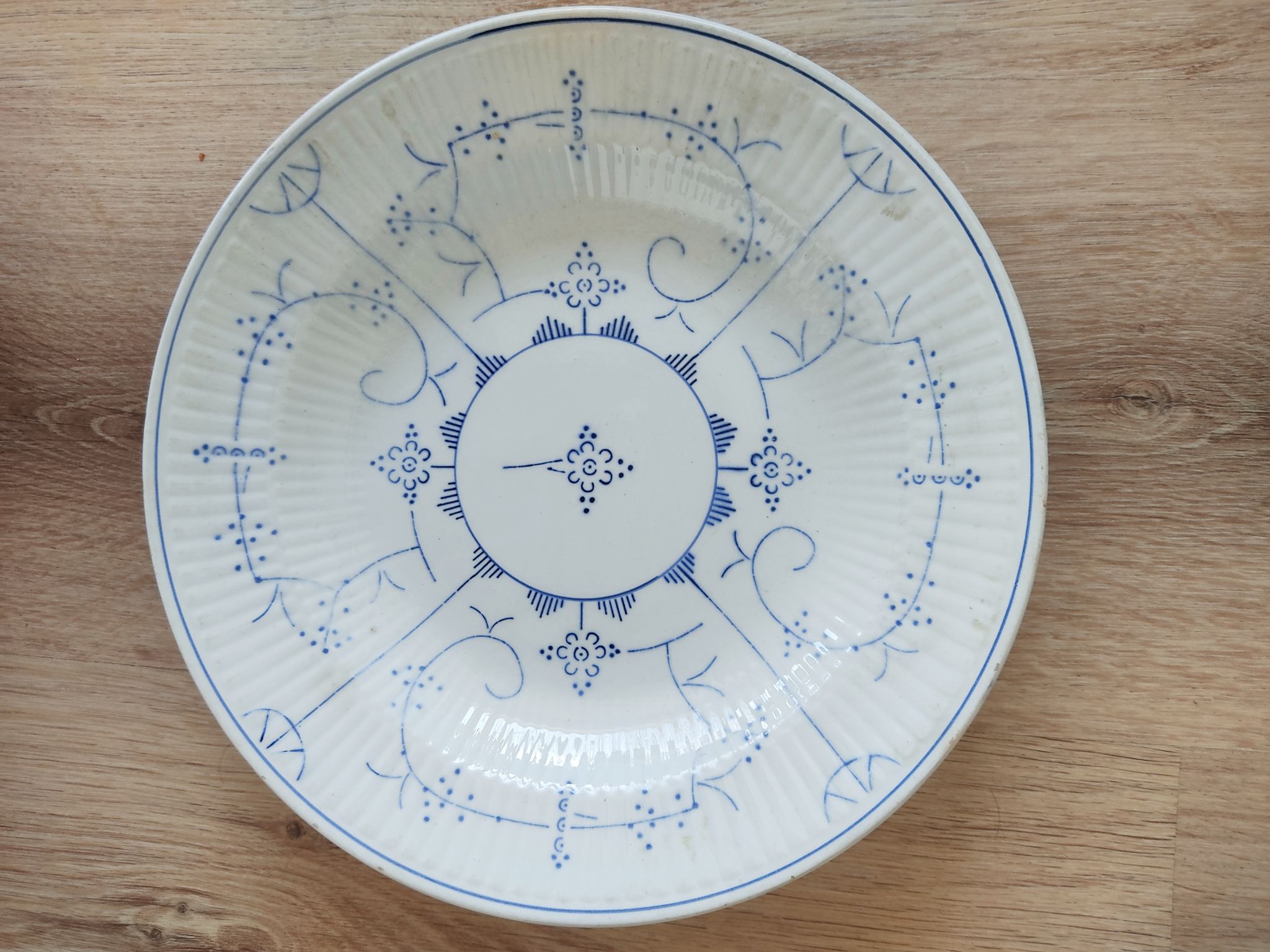 Ensemble de 14 assiettes Copenhague Boch frères Keramis