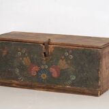 Malle ancienne verte avec détails floraux, c.1920