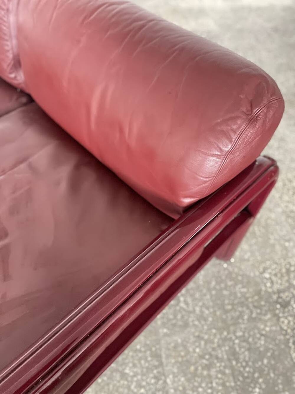 Gae Aulenti Three-seater sofa for Knoll International 1977 USA