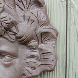 Child's face sculpture