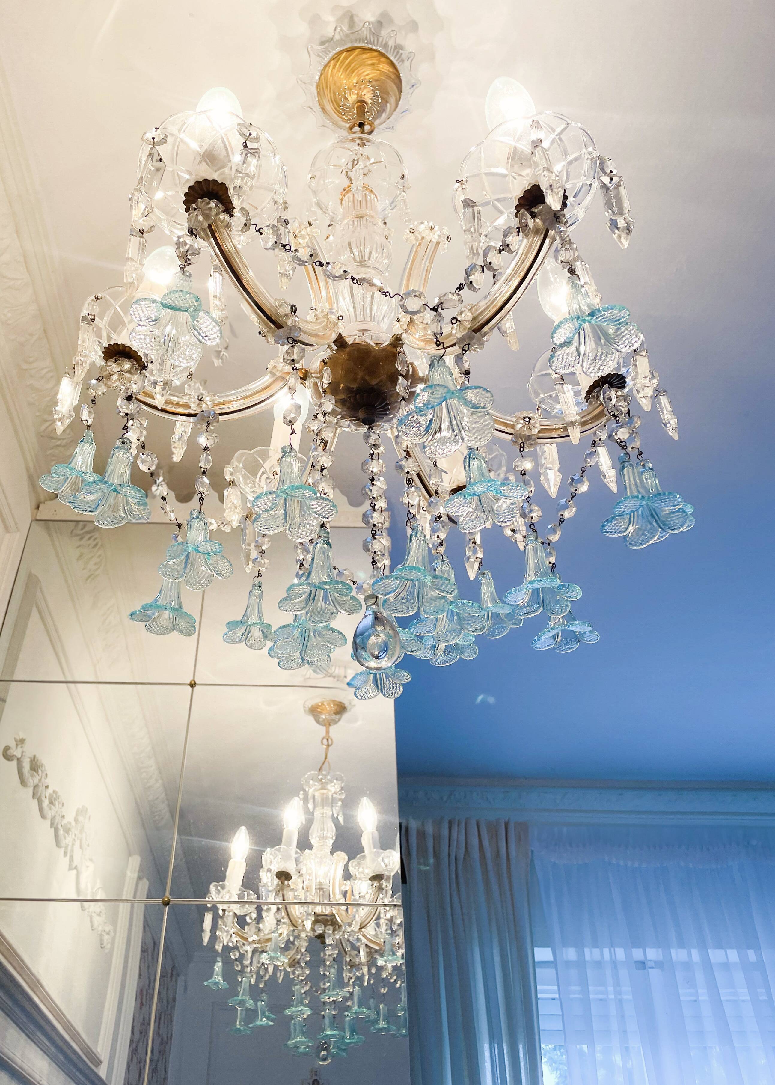 Marie-Thérèse chandelier in crystal and blue Murano glass