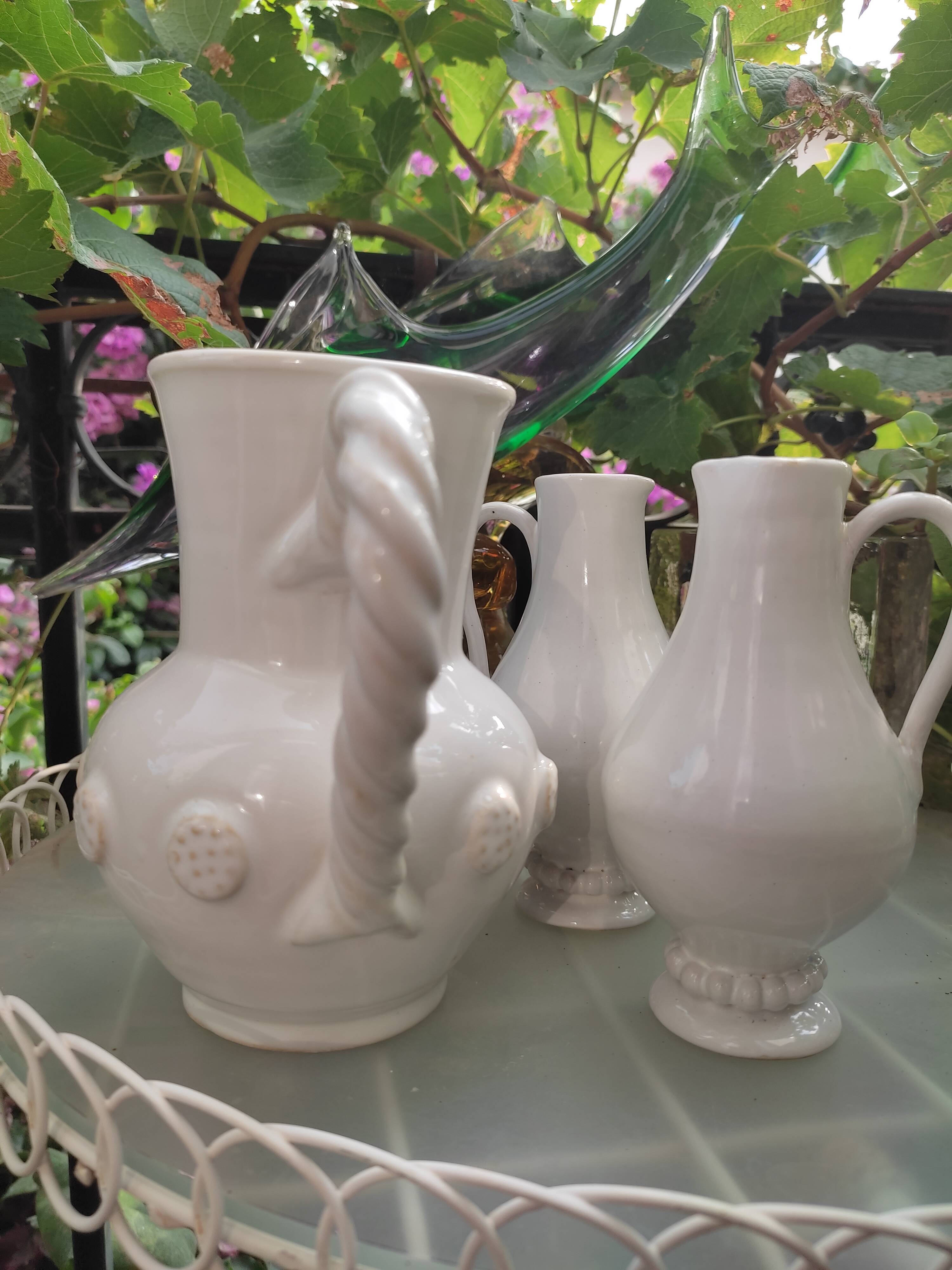 Pitchers Émile Tessier
