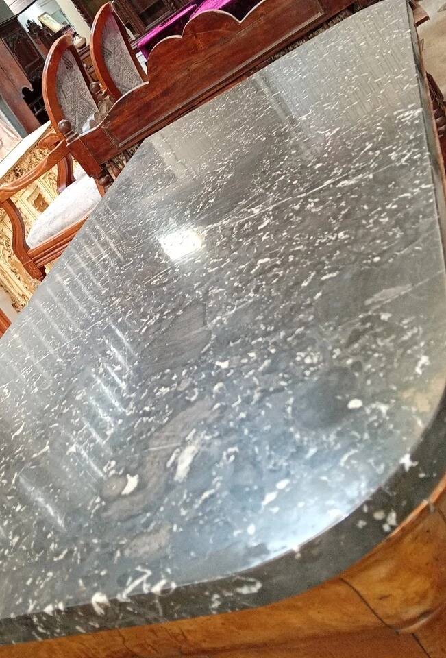 Ensemble de mobilier en pendant époque Charles X