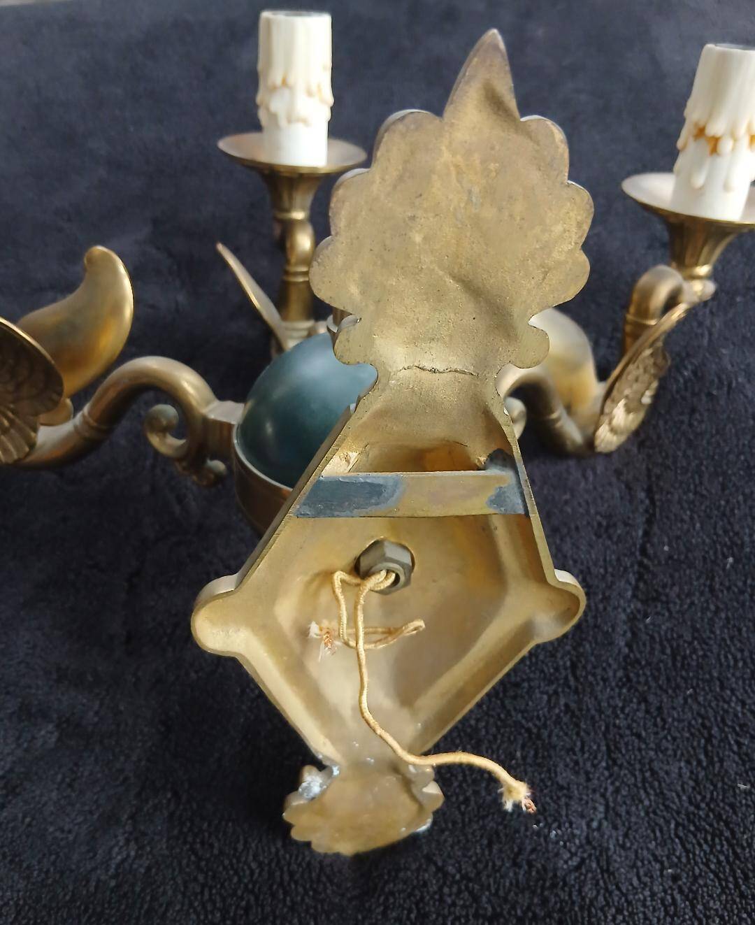 Rare wall sconce in bronze, Empire style, swan.