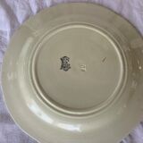 Pair of gien porcelain plates
