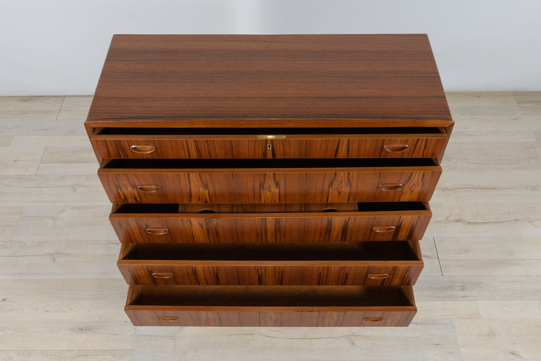 Mid-century dresser and dressing table