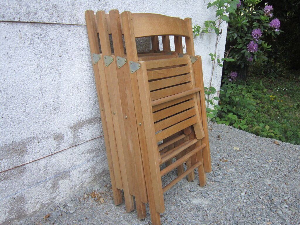 Série de 4 chaises pliantes en hêtre massif