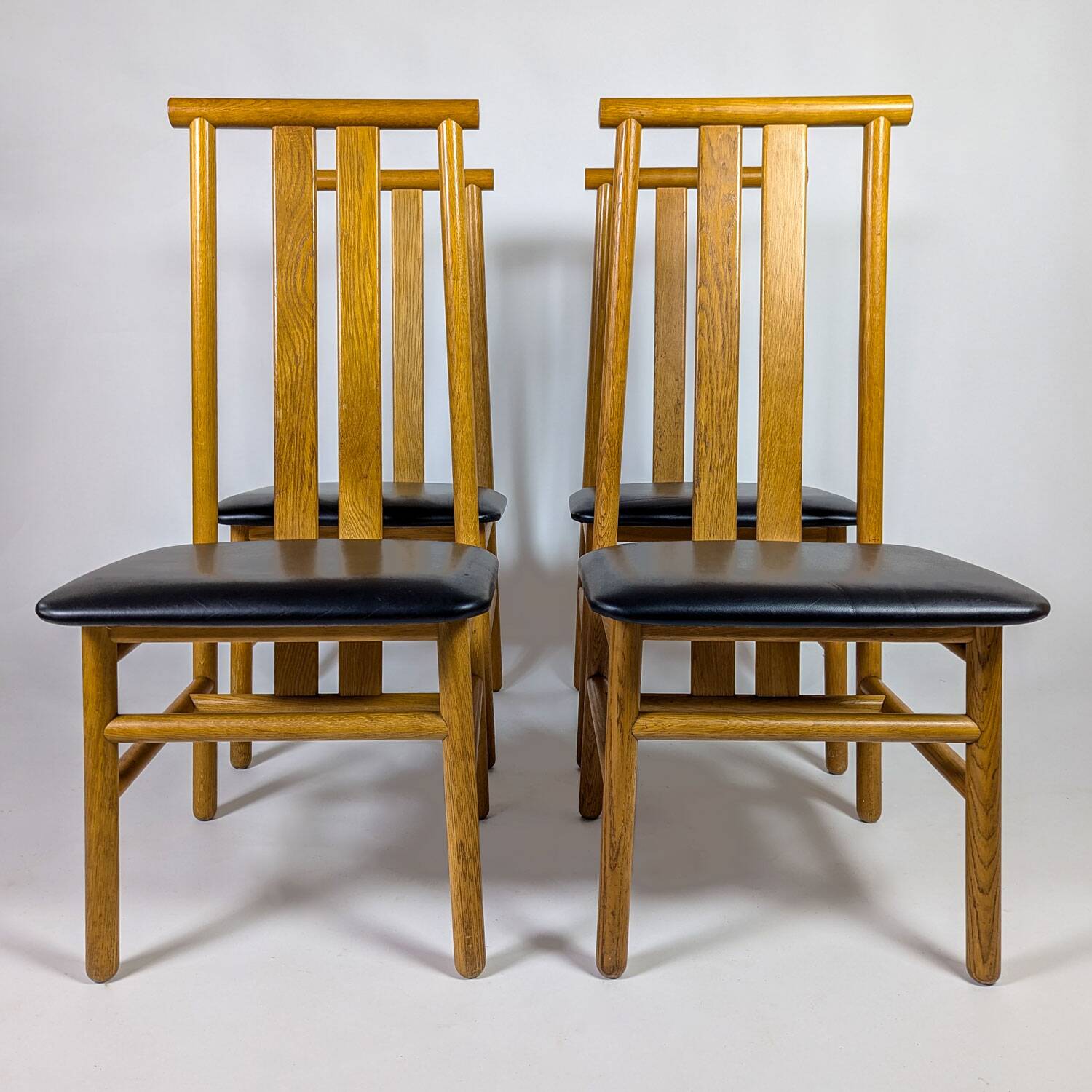 Set of eight Zea chairs by Annig Sarian, 1980