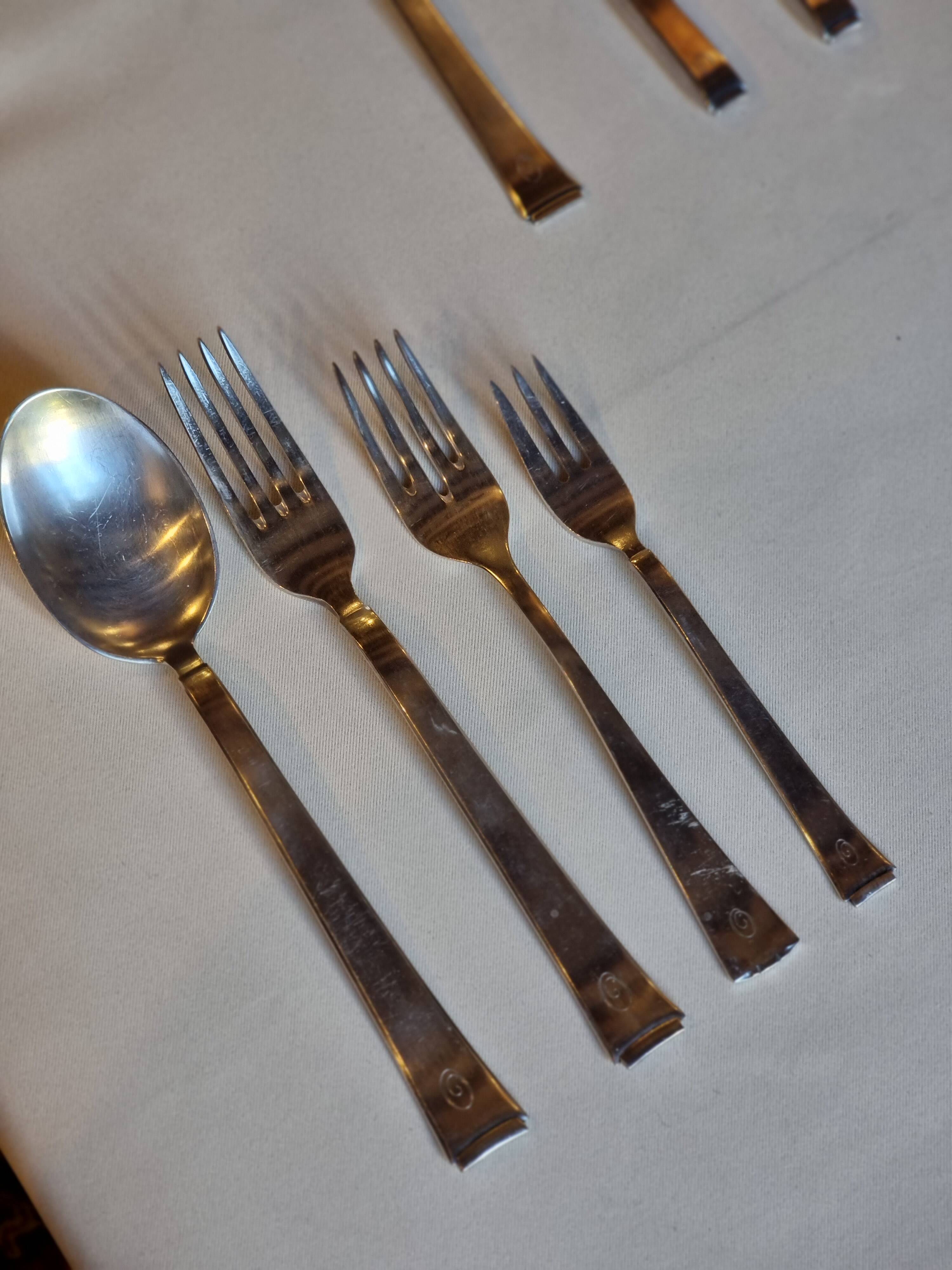 Scandinavian art deco housewife 1920 in monogrammed silver metal "O"