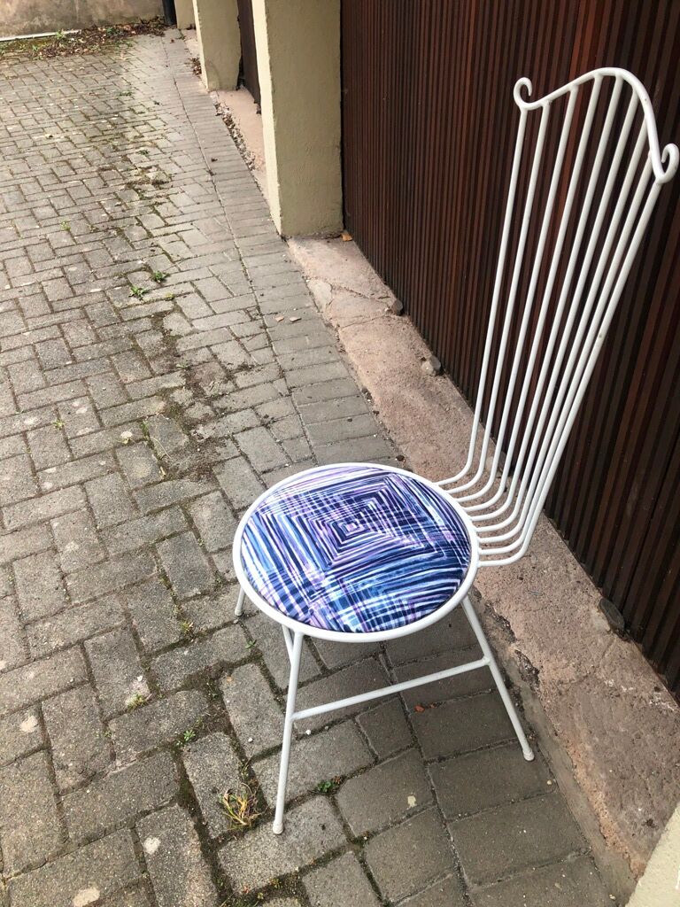 Chaise de jardin en fer forgé