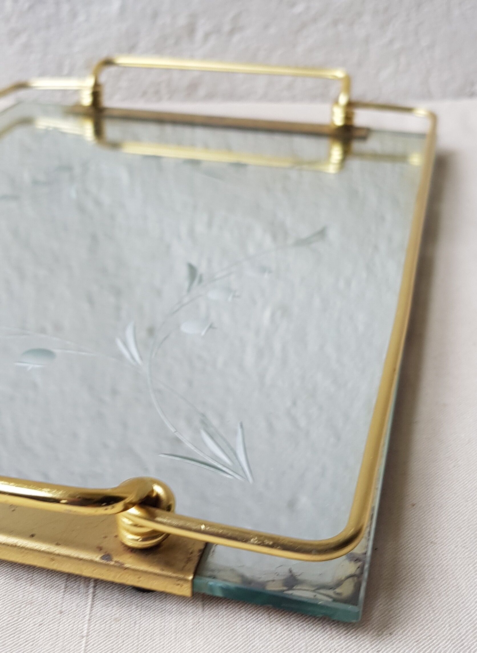 60's thrush chiseled mirror tray