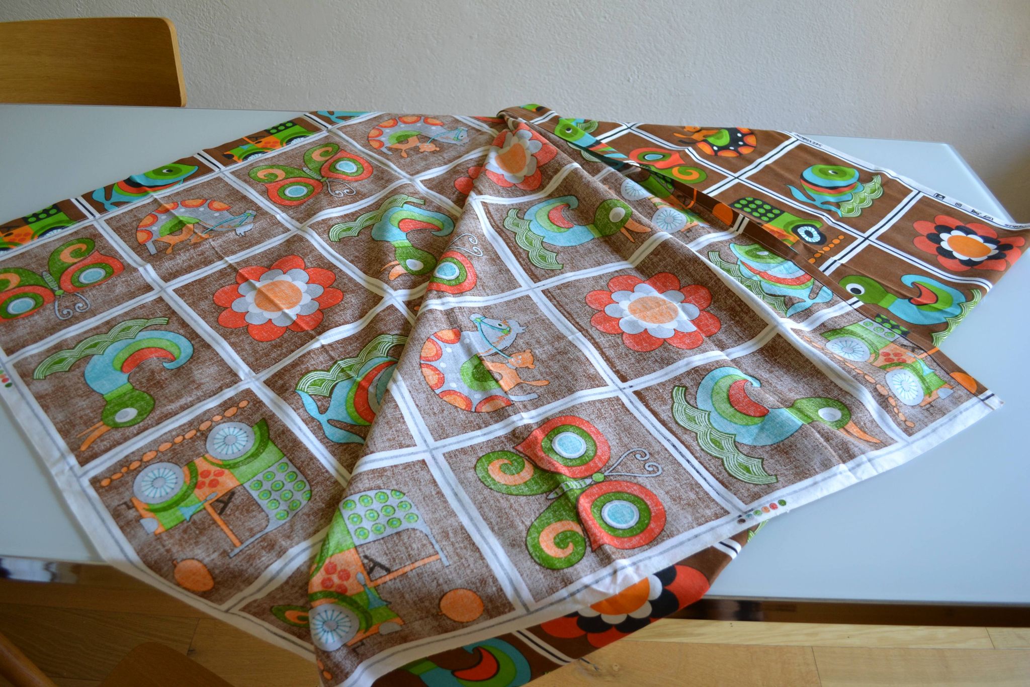 Vintage fabric 1970 70's france 114 / 186 cm