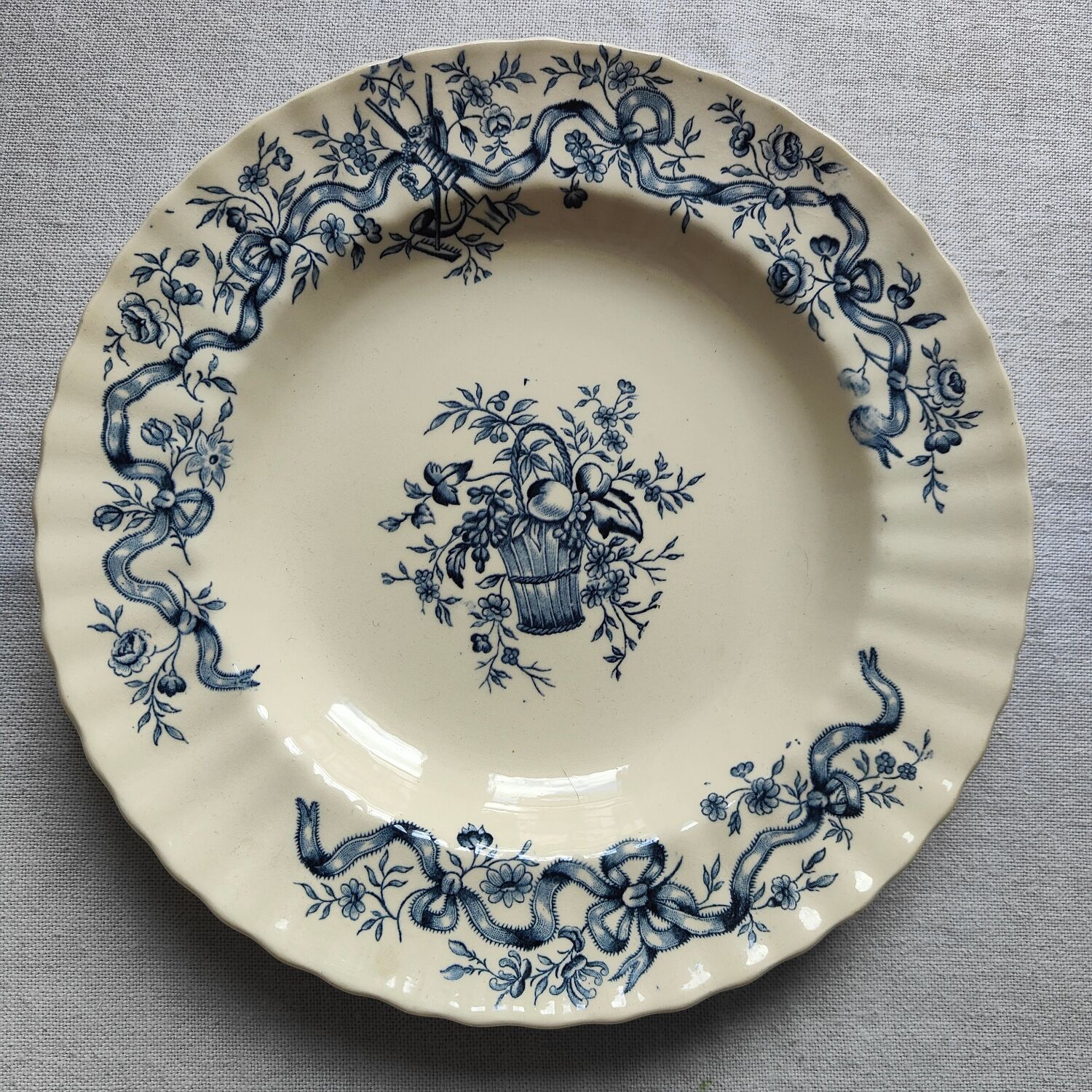 Ironstone plate Longchamp