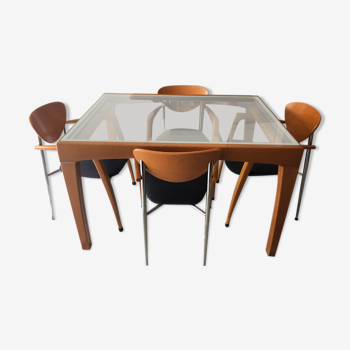 Extendable table and 4 chairs