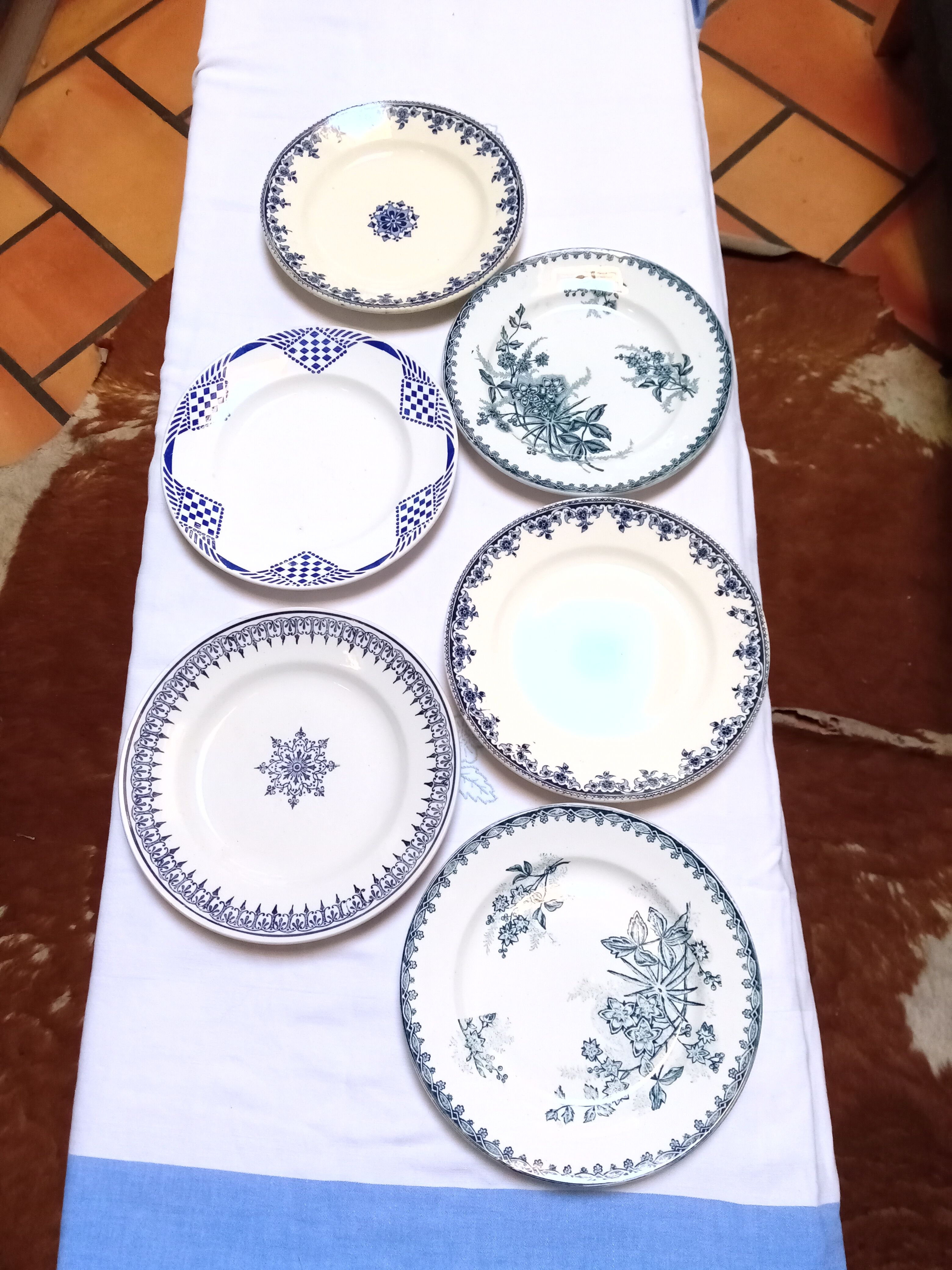 Assortment of 6 old blue flat plates