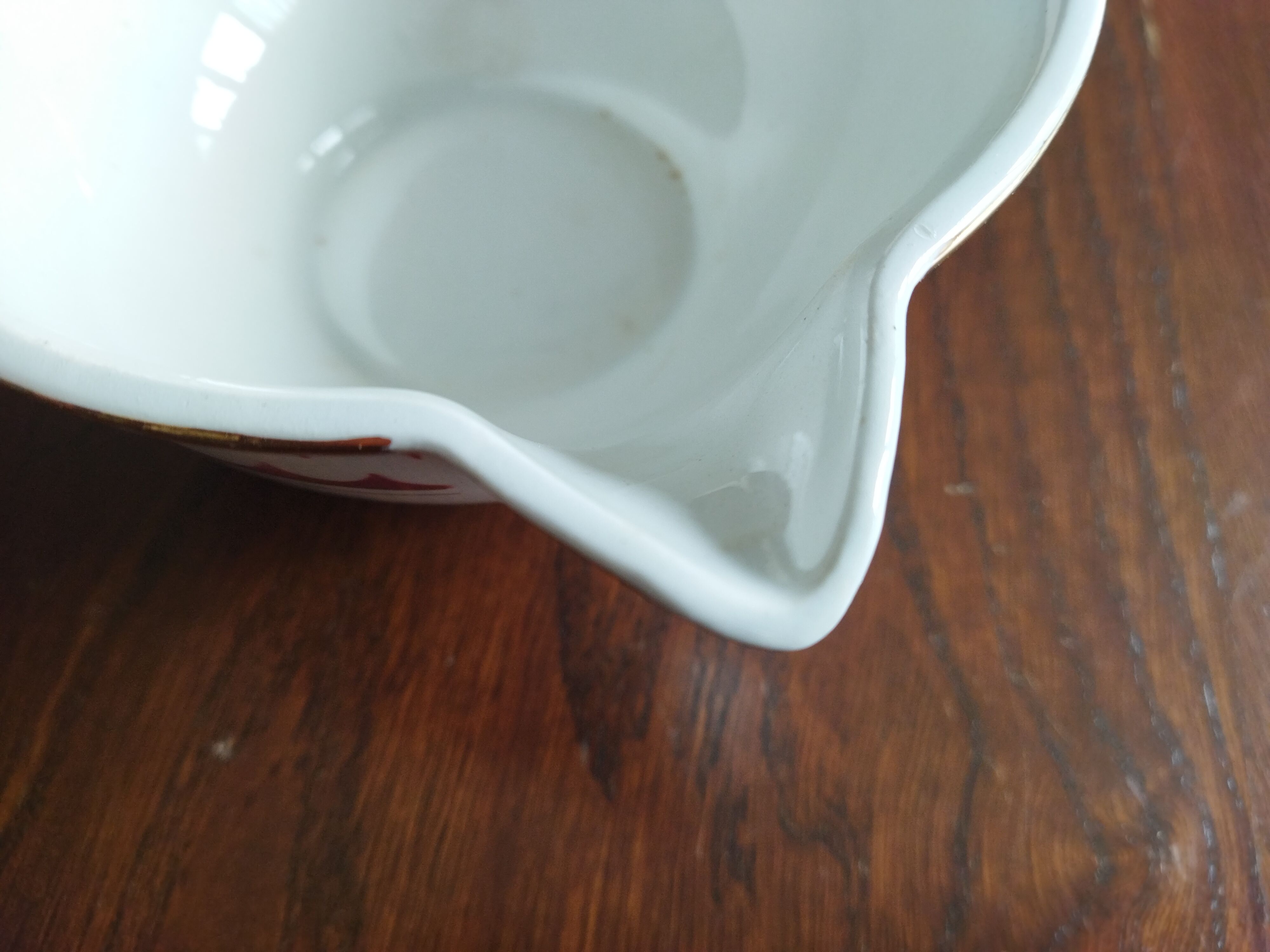 K&G Lunéville sauceboat, Madrigal model