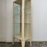 Former medical office showcase, circa 1950