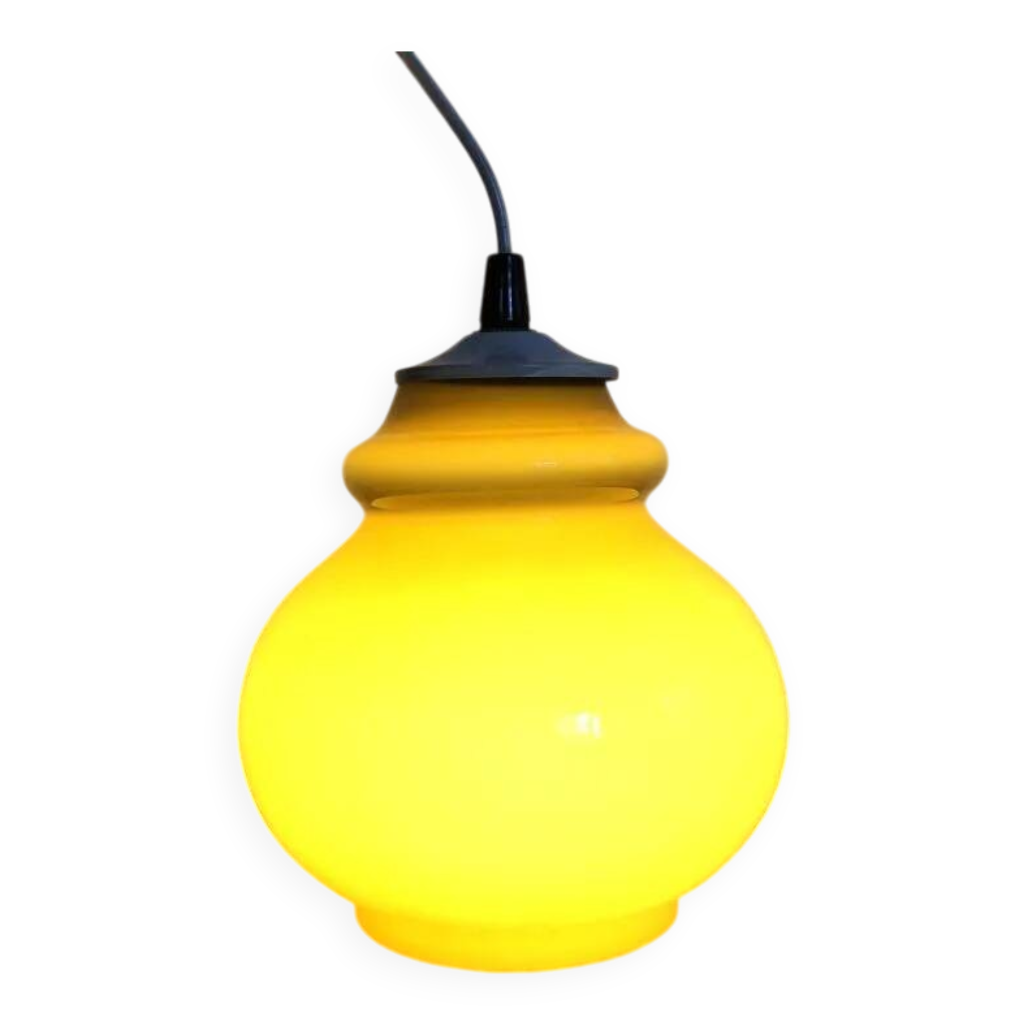 Suspension in amber opaline