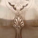 PIE AND CAKE SERVER IN ENGRAVED SILVER & OPENWORK CLASSIC FLORAL STYLE