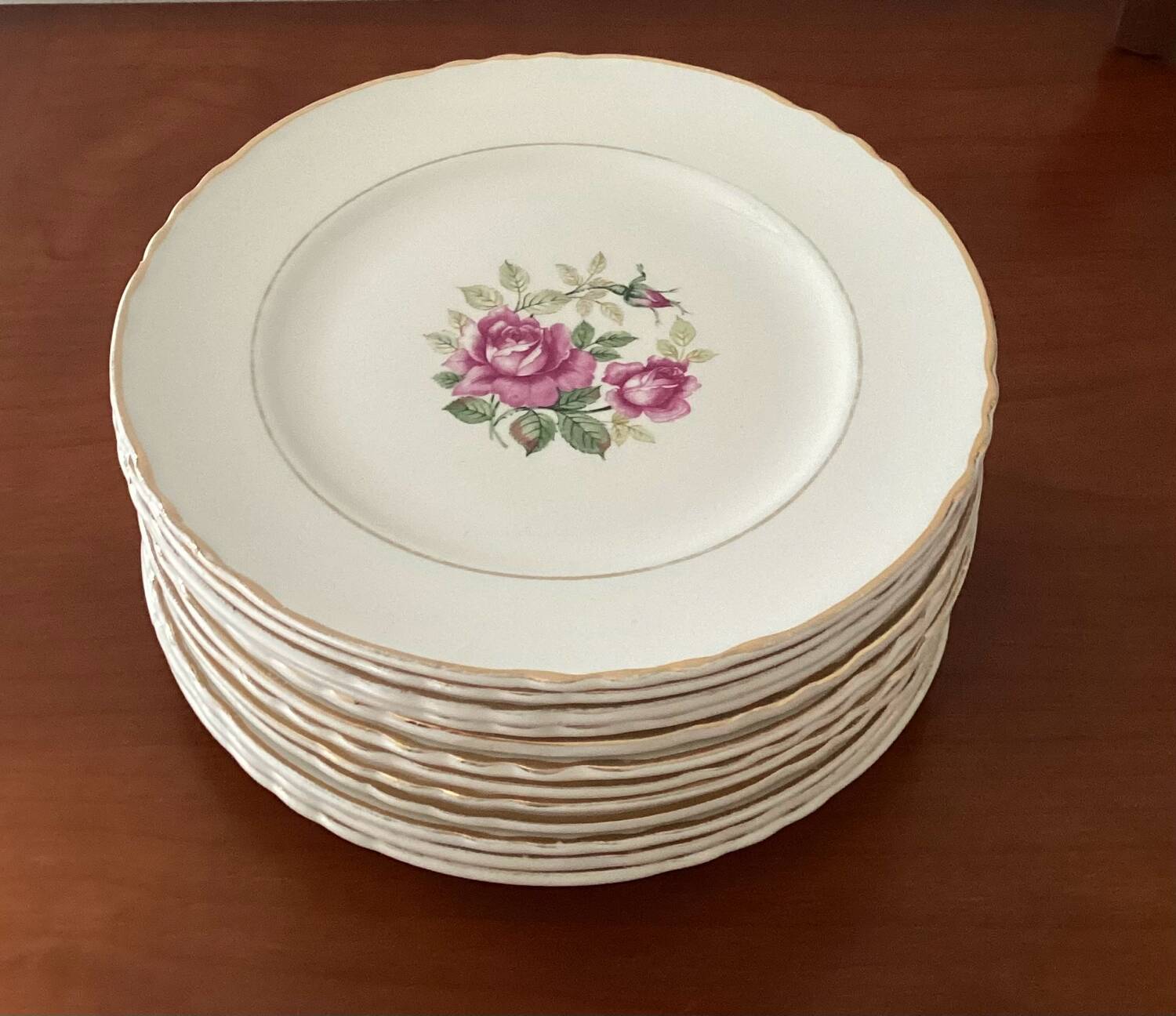 Set of 12 Moulin des Loups dessert plates - vintage