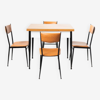 Table extensible en Formica des années 60/70 et 4 chaises en fer