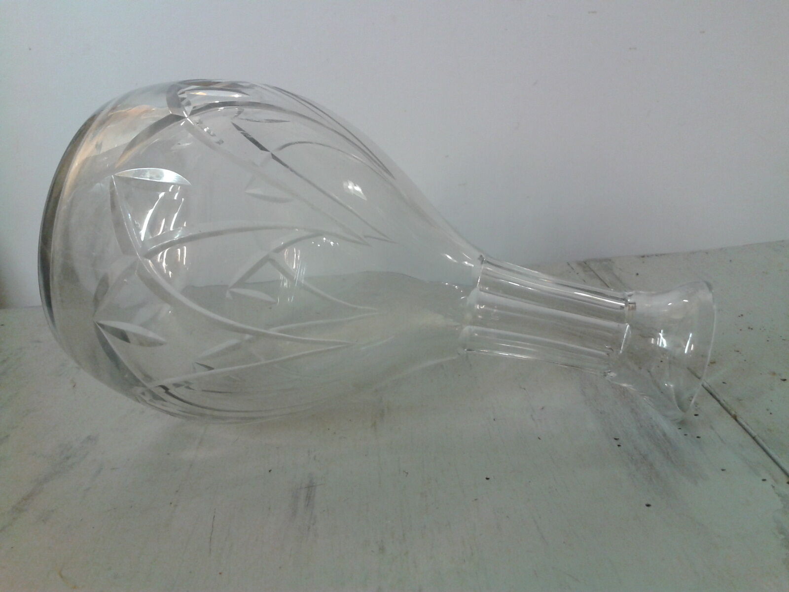 Decanter old cut glass collar facets