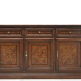 Elegant Italian chest of drawers. After professional renovation.
