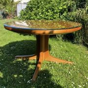 Baumann Scandinavian style 60s round table