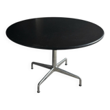 "Segmented" table by Charles & Ray Eames for Vitra