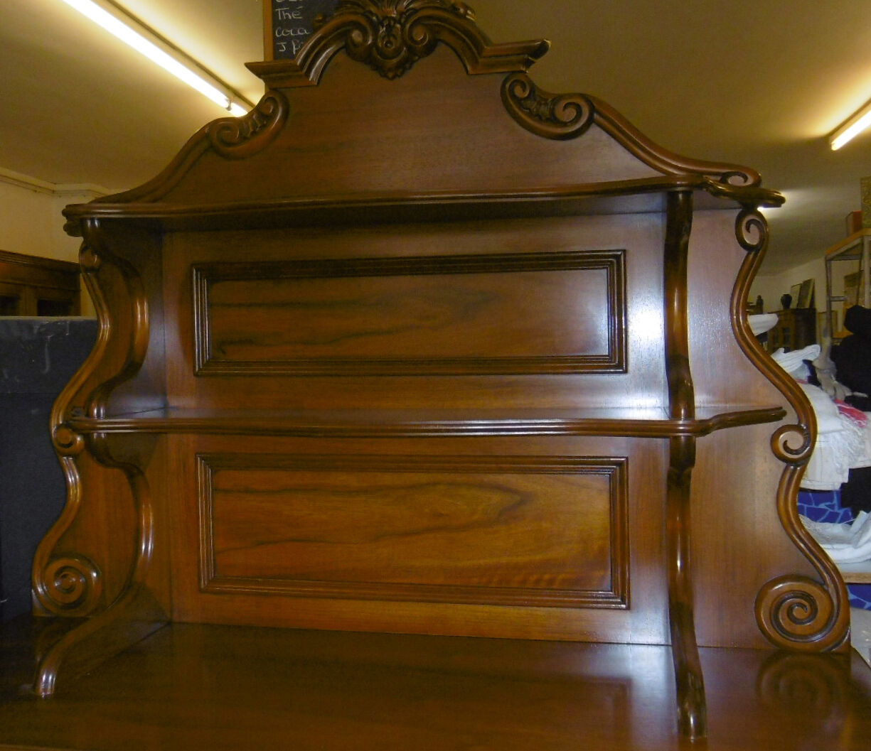 Buffet saint hubert style Louis Philippe solid walnut
