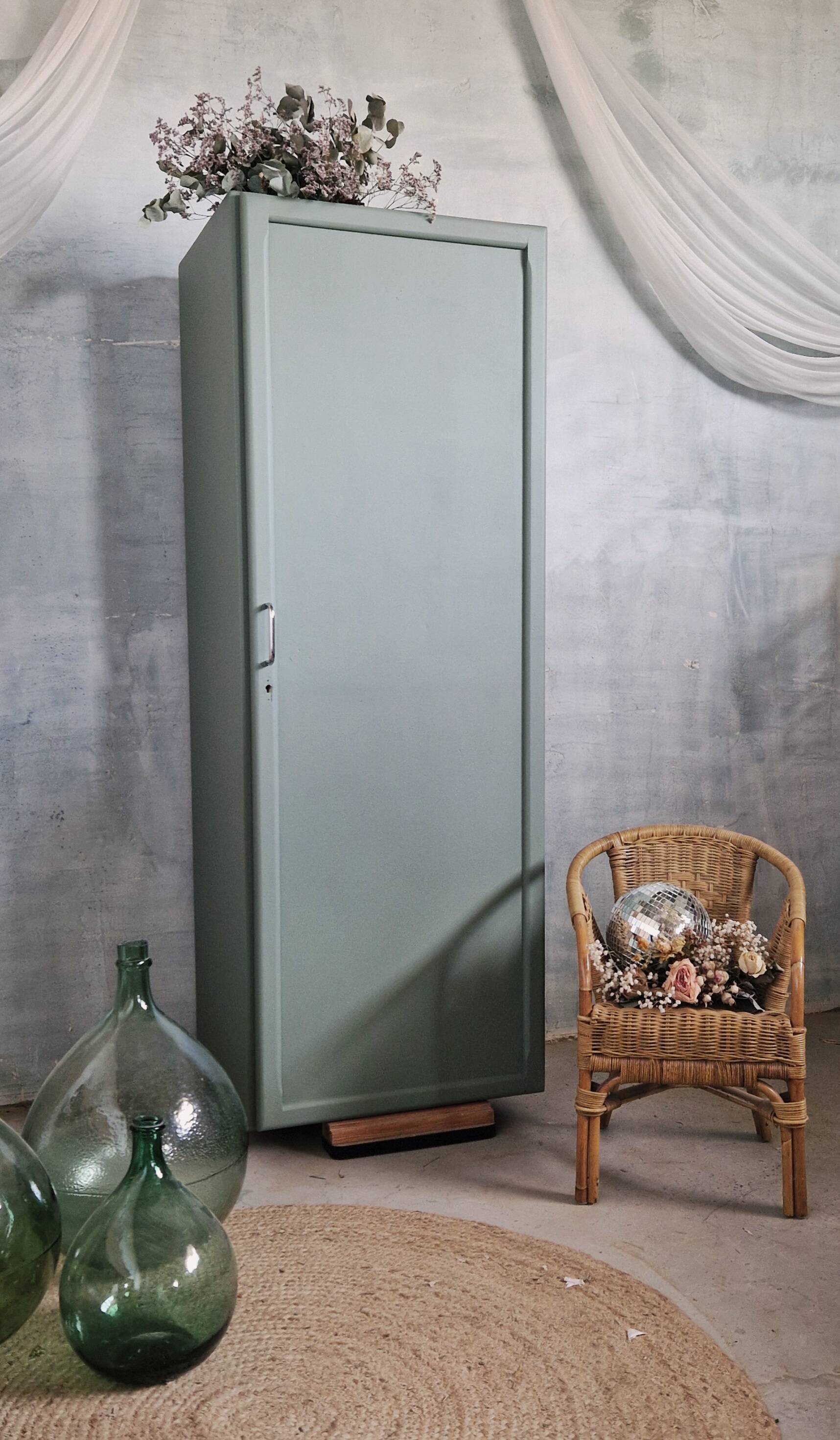 Former boarding school changing room