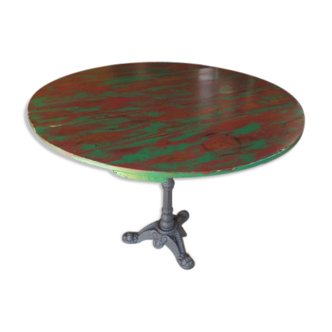 Garden wooden round table