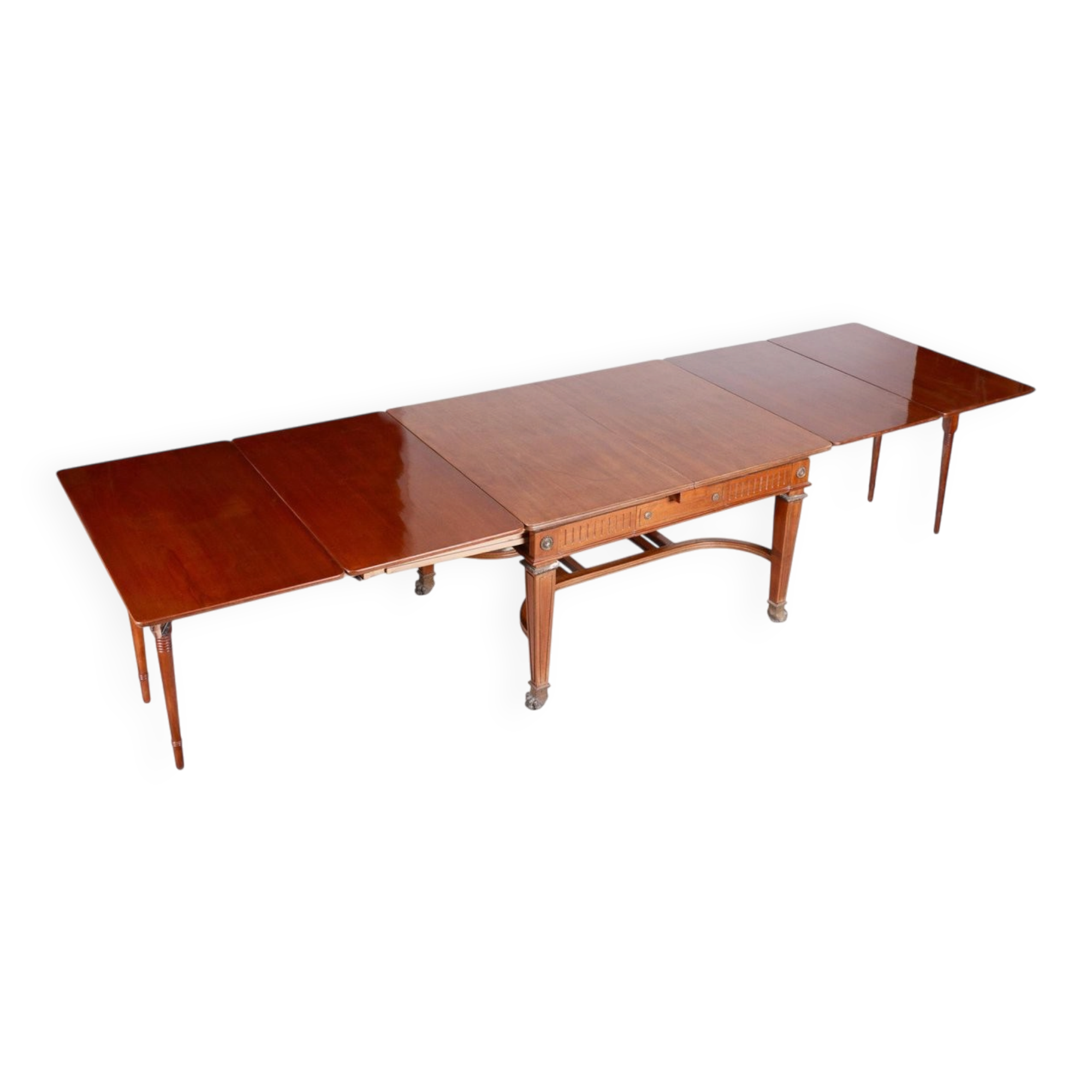 19th Century French Extendable Table in Mahogany