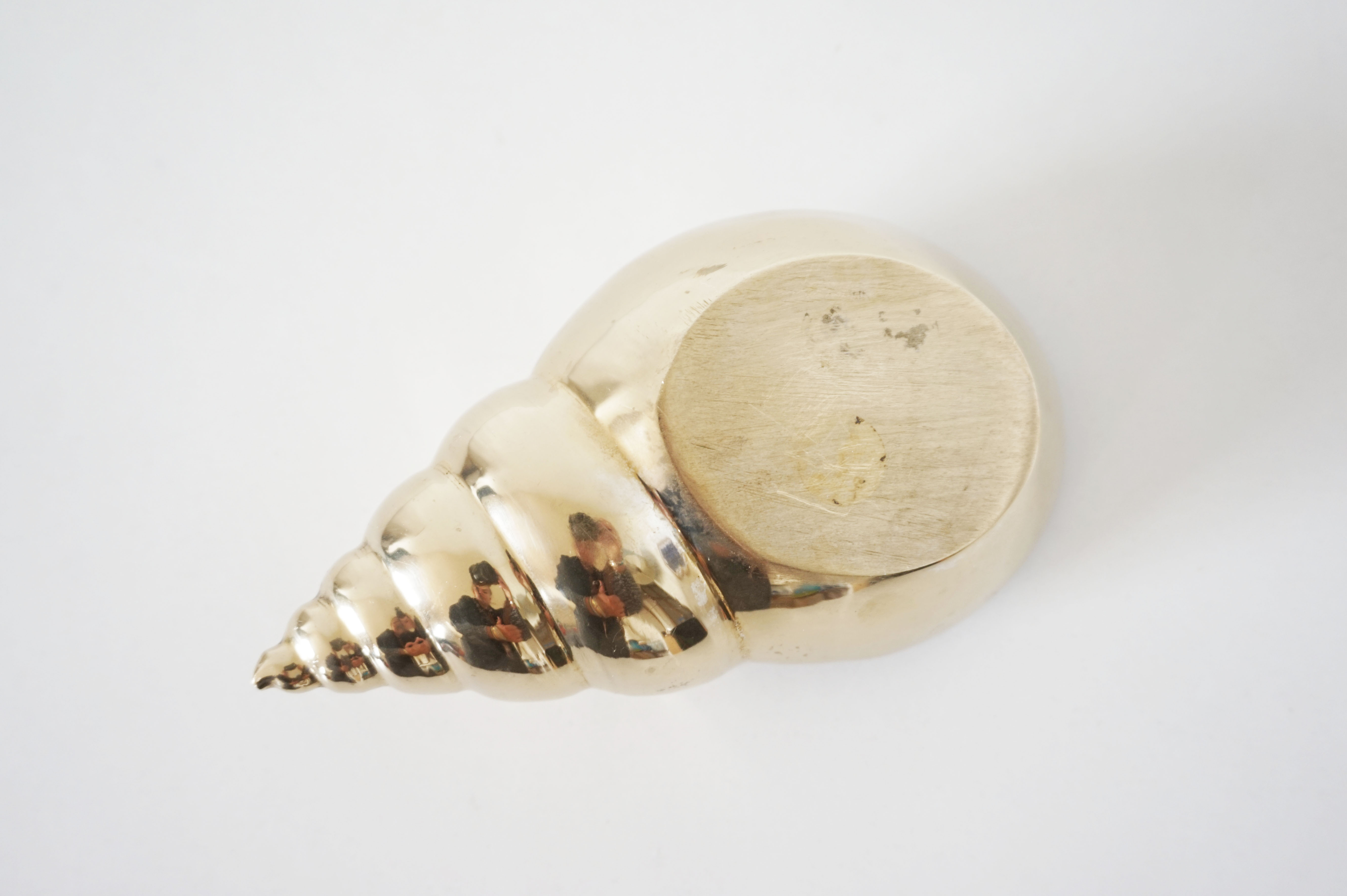 Vintage brass shell ashtray