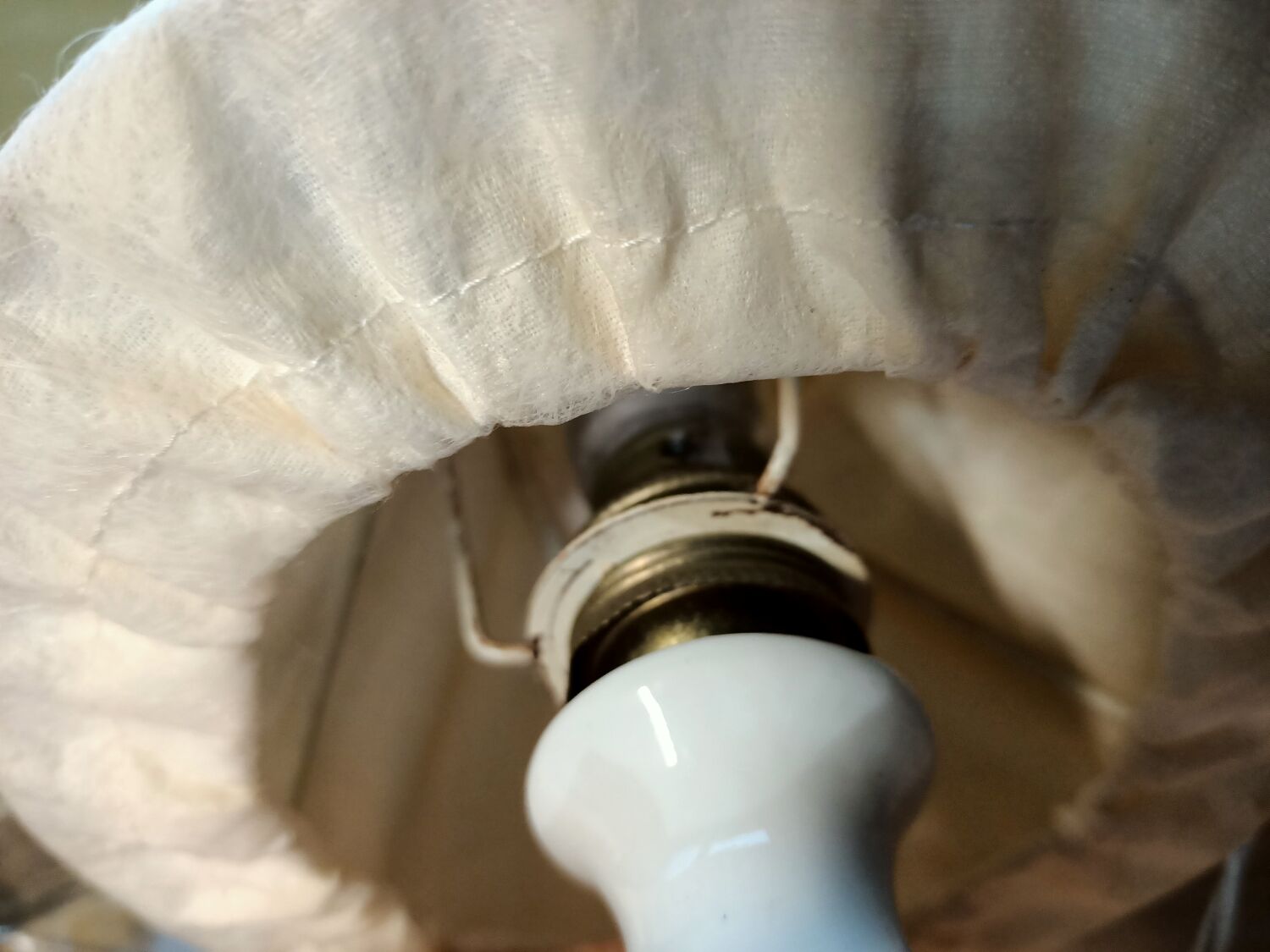 Porcelain bedside lamp