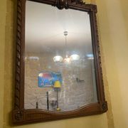 Miroir en bois sculpté style Louis XVI