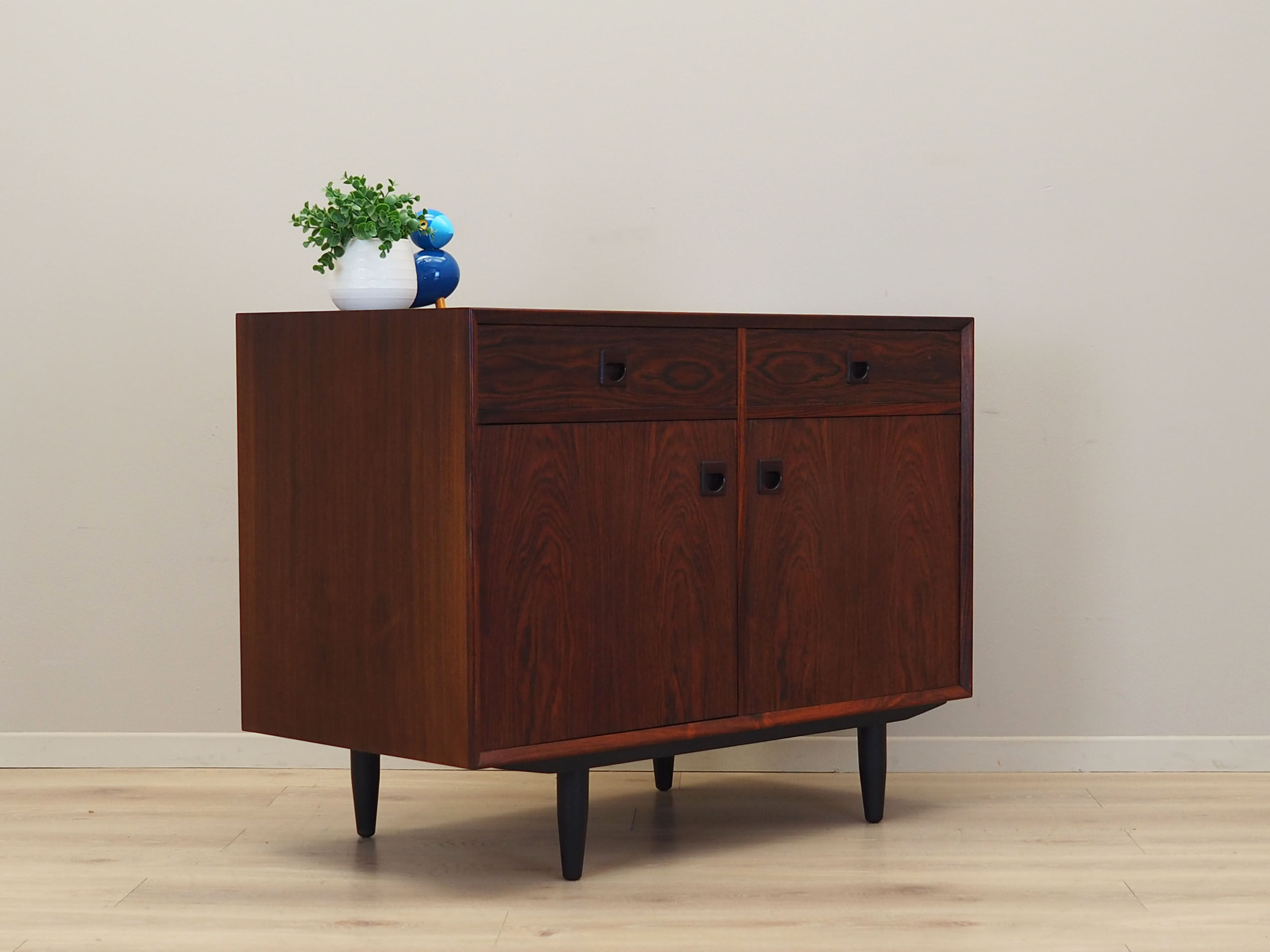 Buffet en palissandre, design danois, années 1970, production: Danemark
