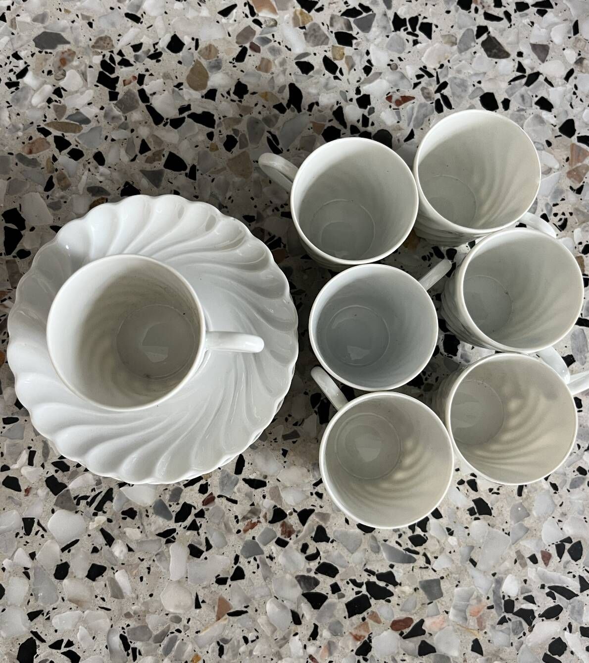 Service of 7 coffee cups + saucers in Limoges porcelain – Haviland –