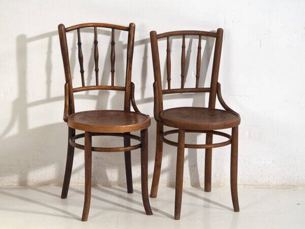 Antique Parisian café-style chairs (c. 1920). Set of 6, no. 3
