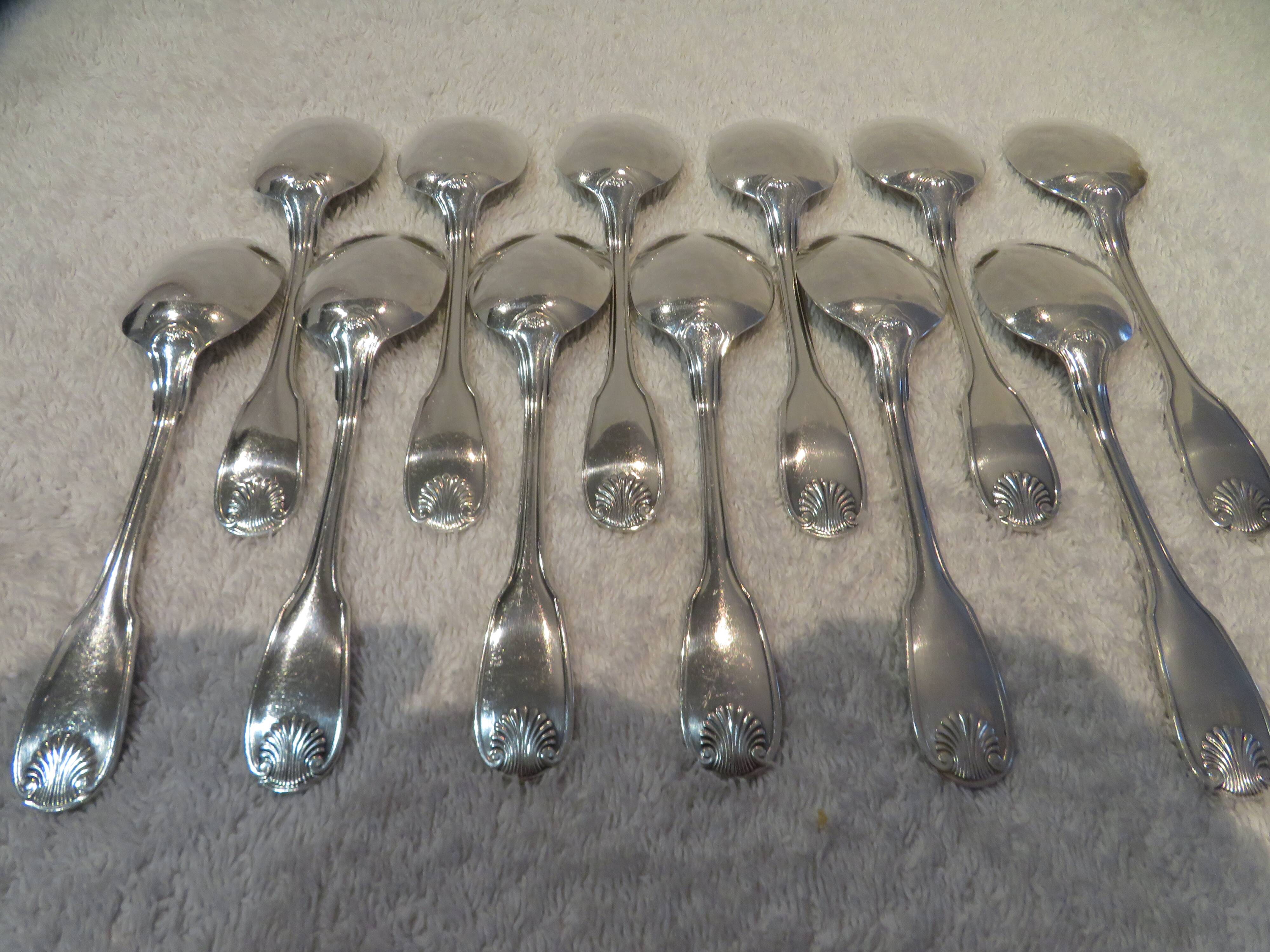 12 silver-plated ice cream scoops, Christofle Vendome model, 12.9 cm