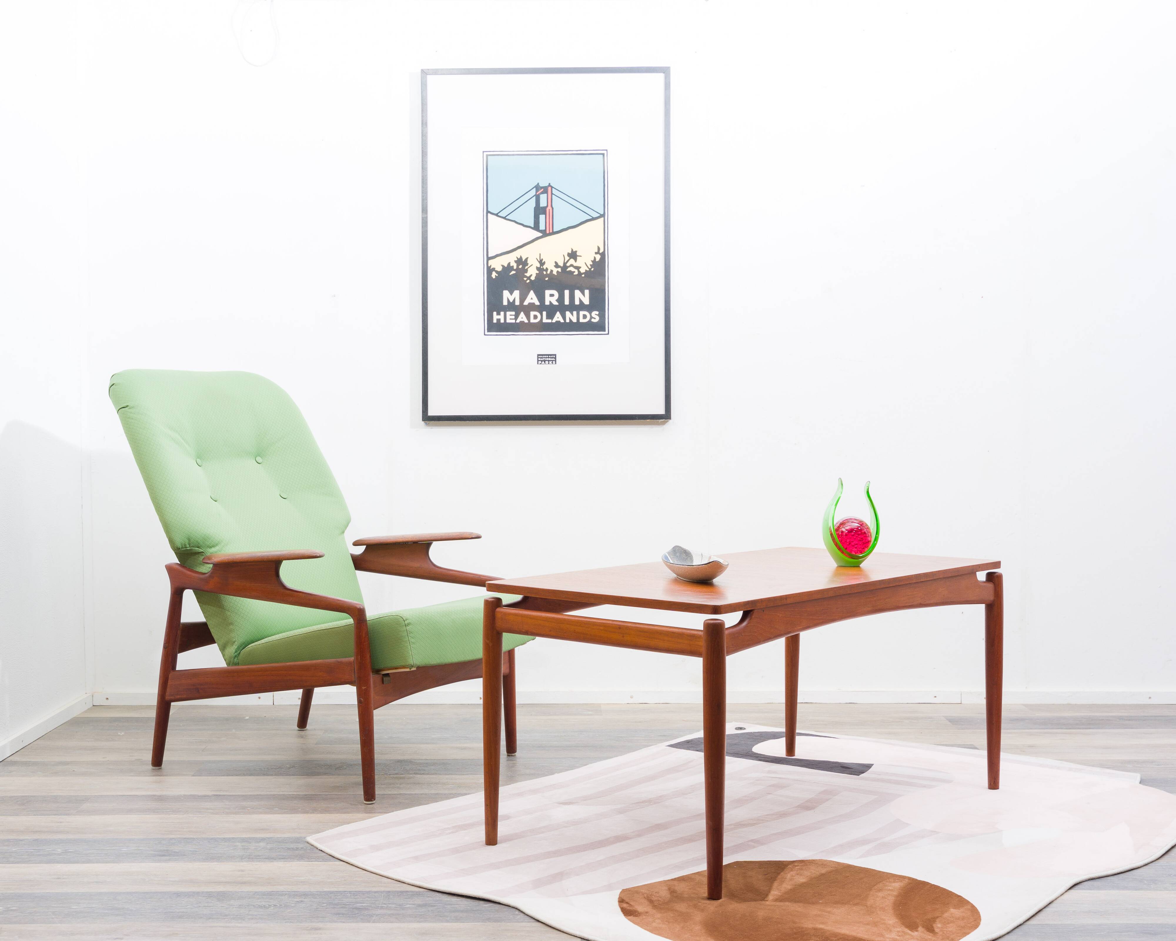 Large Scandinavian coffee table in teak from the 1960s.