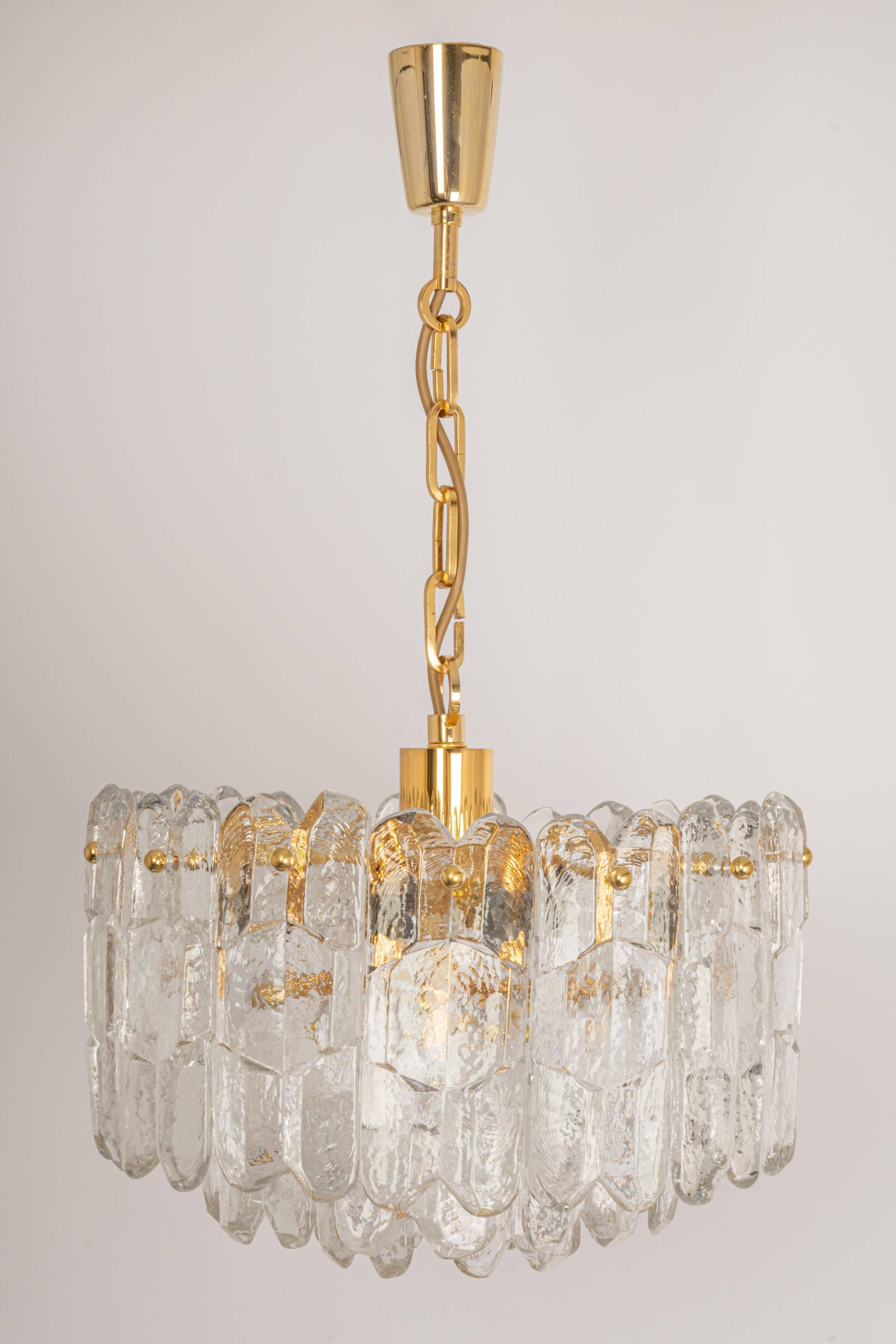 Luminaire en laiton doré, verre cristal Palazzo, Kalmar, Autriche, 1970