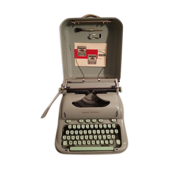 Typewriter Hermes 3000 vintage 1960