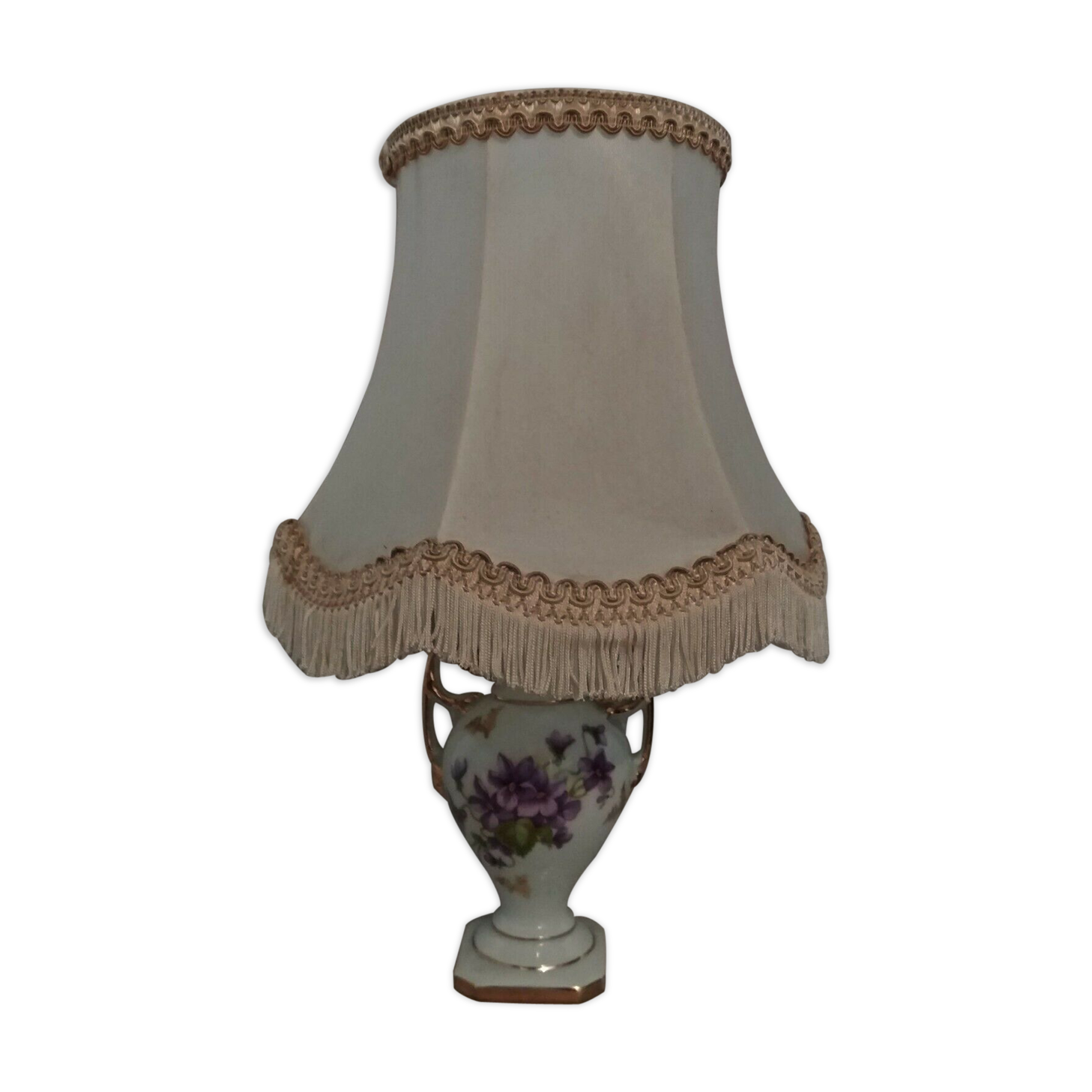 Small porcelain bedside lamp décor violets perfect working condition