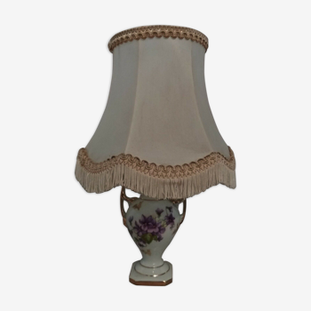 Lampe de chevet porcelaine décor violettes parfait état de fonctionnement