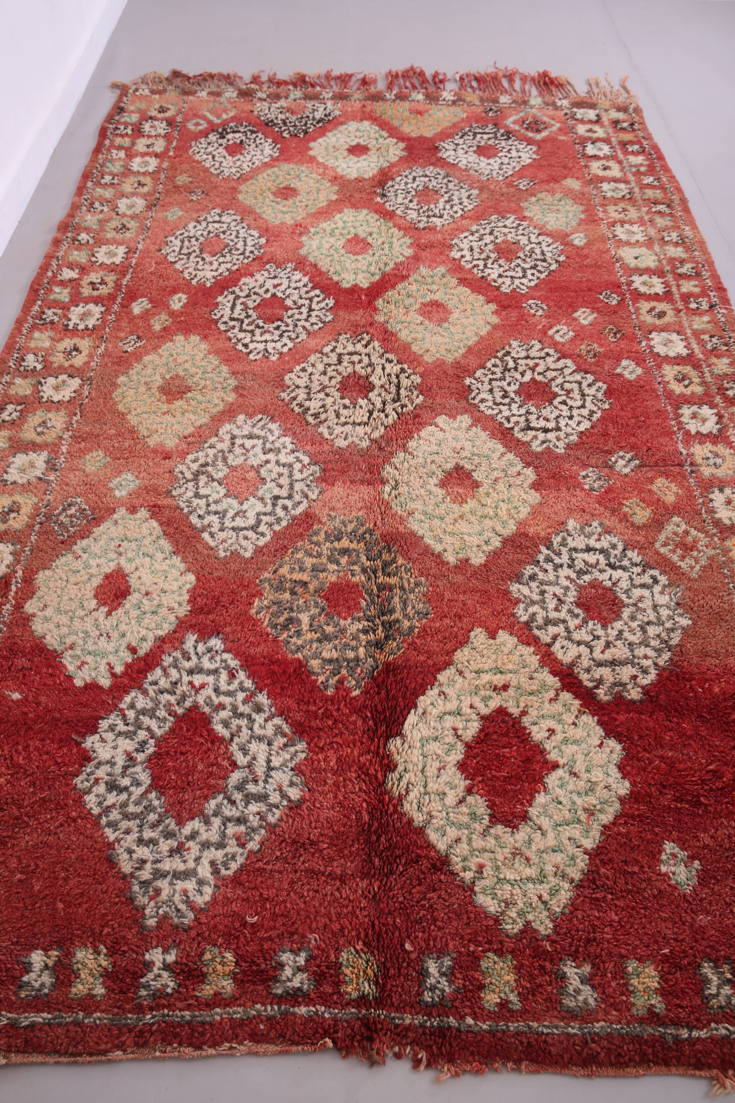 Vintage Moroccan Rug 179 x 305 cm - Berber Handmade Rug - Old Moroccan Rug