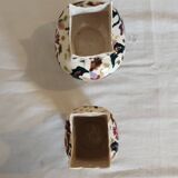 2 vases en porcelaine et piètement en bronze, XIXème s.